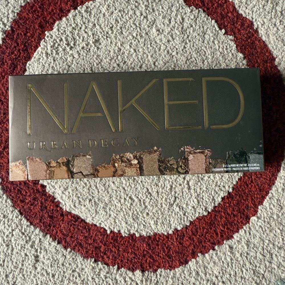 Urban Decay Naked Eyeshadow Palette - Brand New - Discontinued